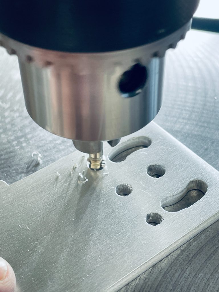 Senken von Aluminium